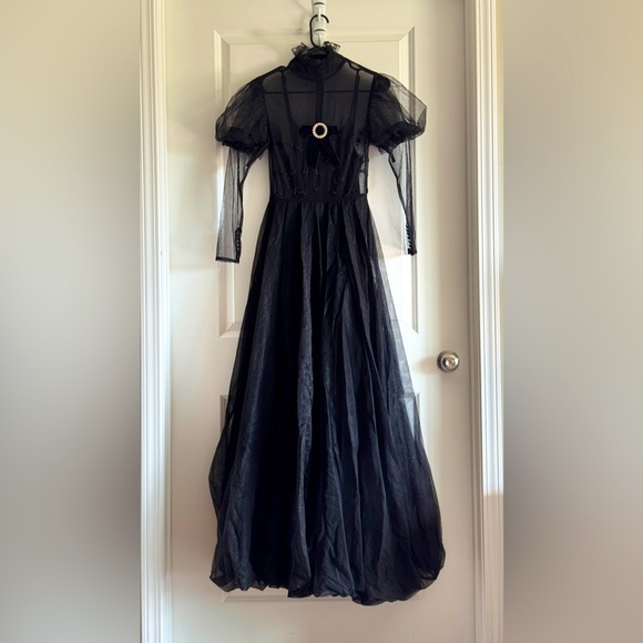 Elegant Black Wednesday Addams inspired Evening Gown - Picture 1 of 16
